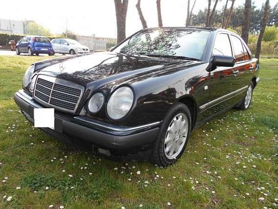 Mercedes-Benz Classe E E 200 Kompr. cat Elegance Comand Evo