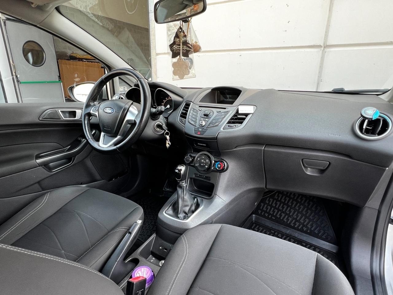 Ford Fiesta 1.5 TDCi 75CV 5 porte