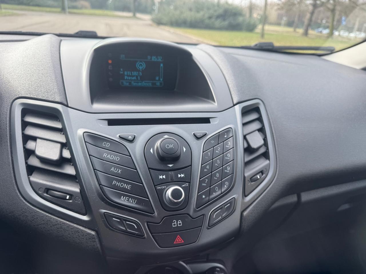 Ford Fiesta 1.4 5p. Bz.- GPL Titanium