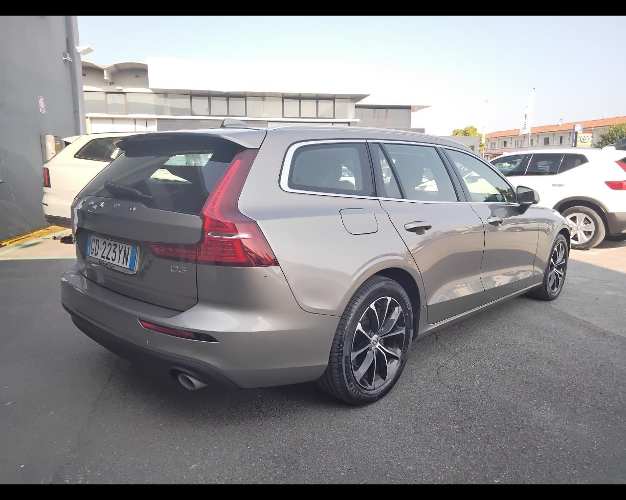 VOLVO V60 II 2019 - V60 2.0 d3 Business Plus geartronic my20