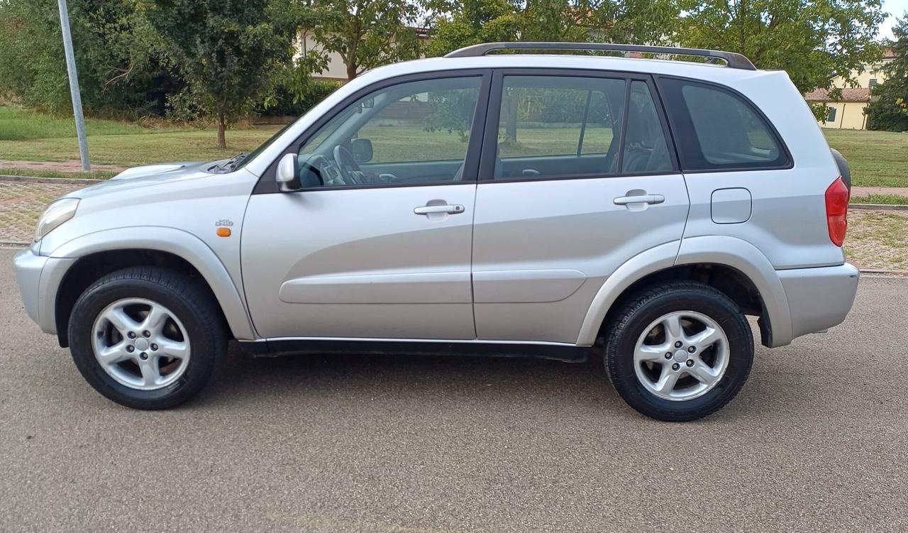 Toyota RAV 4 RAV4 2.0 Tdi D-4D cat 5 porte Sol
