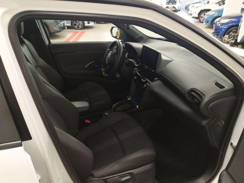 Toyota Yaris Cross 1.5 Hybrid 5p. E-CVT AWD-i Adventure