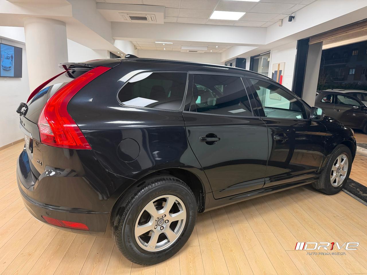 VOLVO XC60 (2008-2018) XC60 D4 Geartronic Kinetic