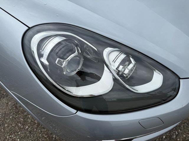 PORSCHE Cayenne 3.0 Diesel Platinum Edition