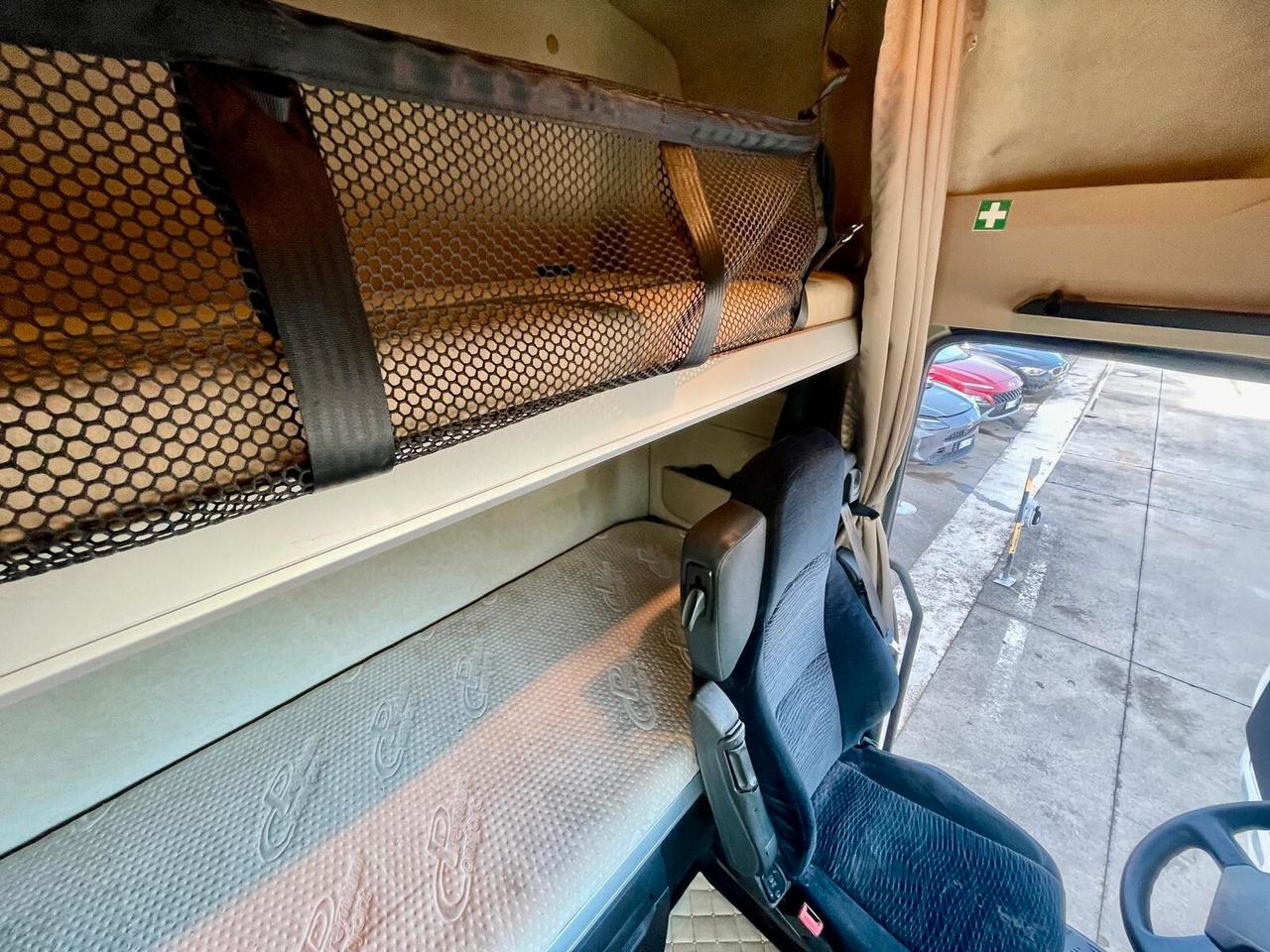 Mercedes Benz ACTROS 26-42 - EURO 6 - CASSONE 9.60