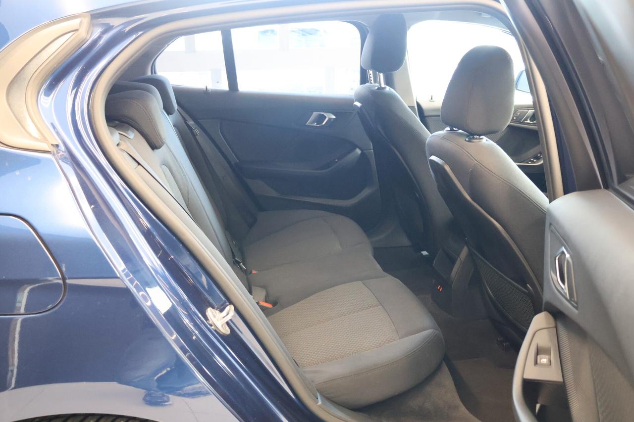 Bmw 116d 5p. Advantage