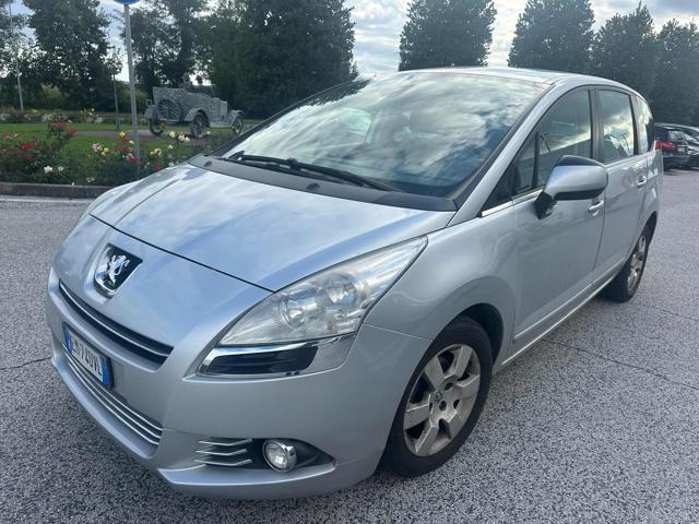 PEUGEOT 5008 1.6 HDi 112CV 7posti senza nessun lavoro da fare