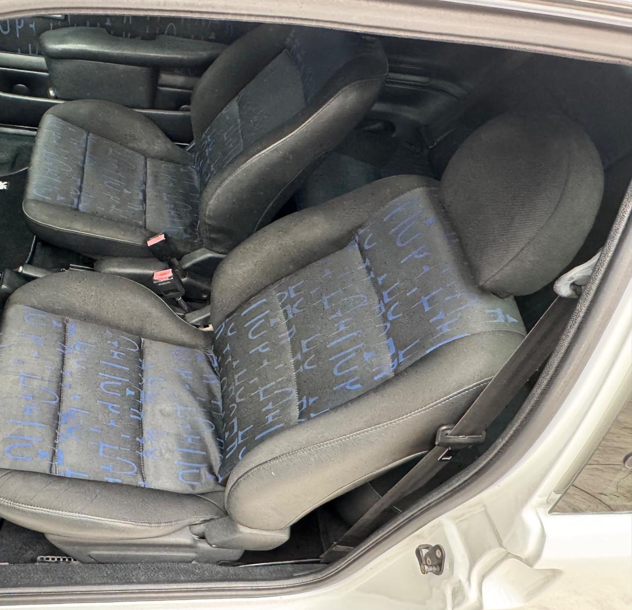Peugeot 106 1.6i 16V cat 3 porte Rallye