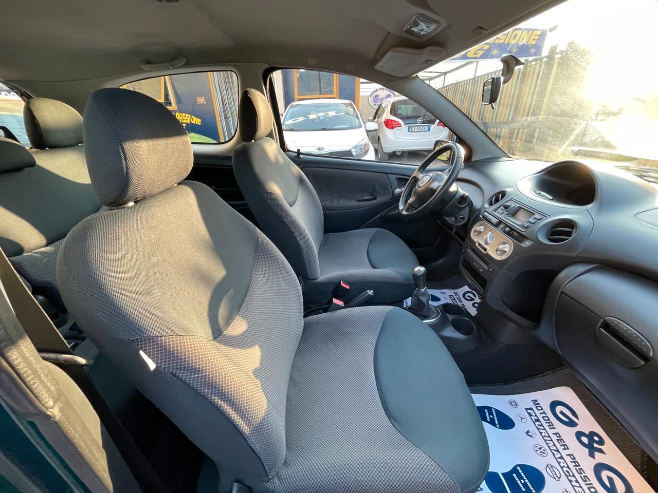 Toyota Yaris 1.4 tdi D-4D cat 3 porte Sol