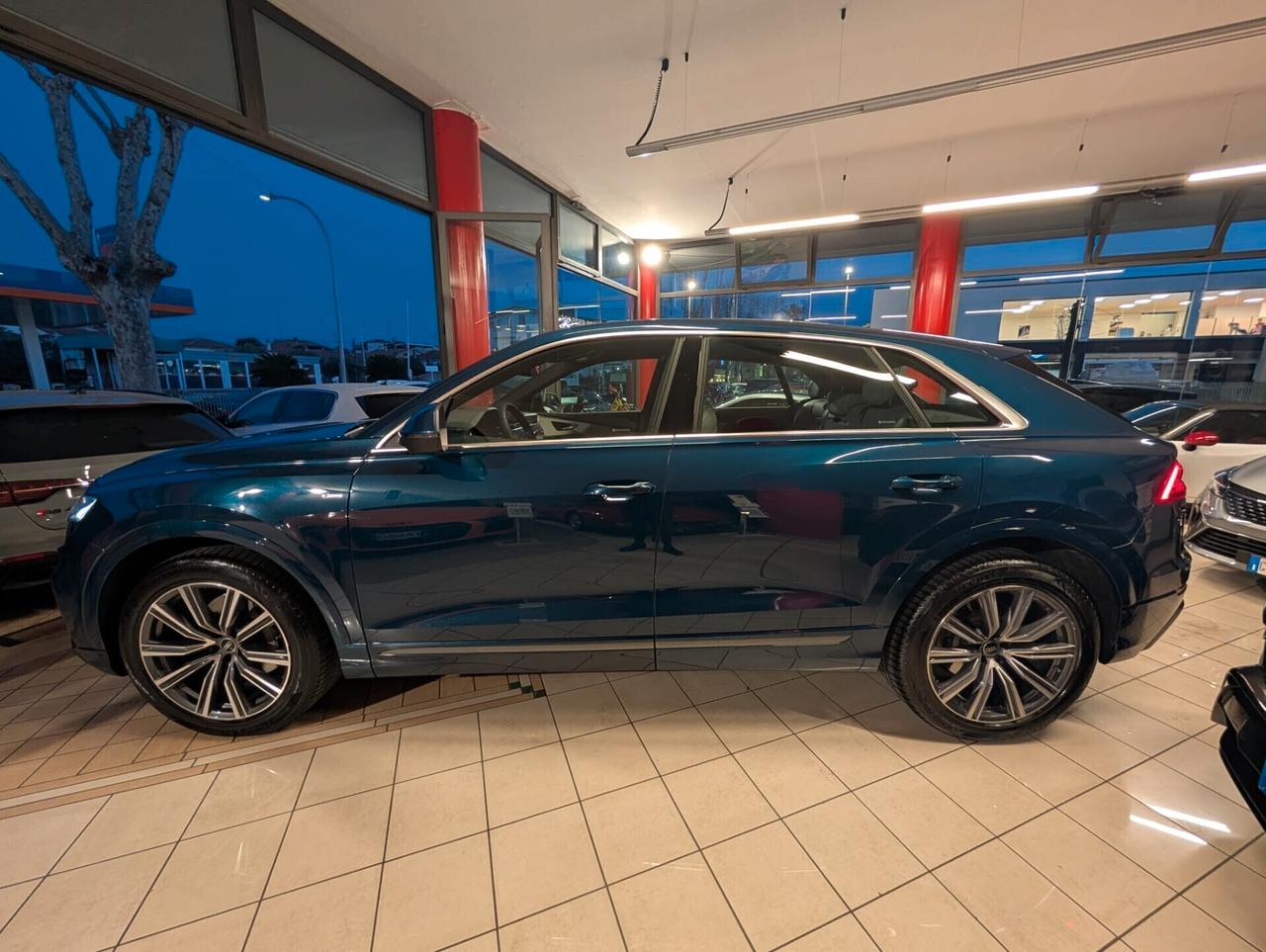 Audi Q8 45 TDI quattro 3.0 diesel S-LINE IVA ESPOSTA