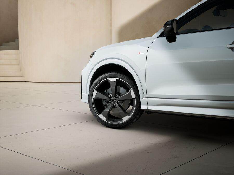 AUDI Audi Q2 Identity Black 35 TFSI 110(150) kW(CV) S tronic