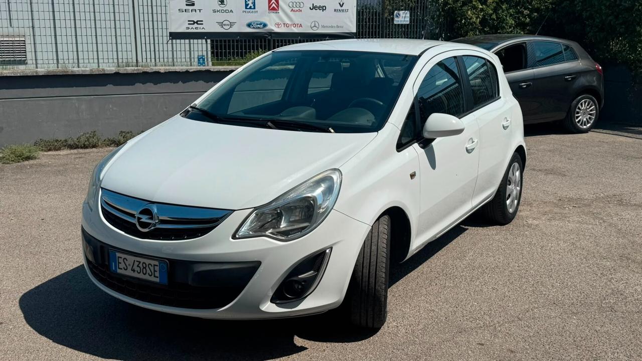 Opel Corsa 1.2 5 porte Sport