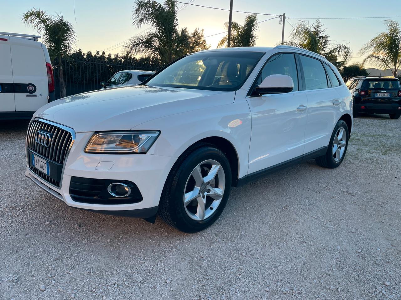 Audi Q5 2.0 TDI 150 CV clean diesel Advanced