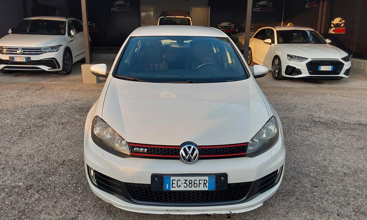 Volkswagen Golf 2.0 TSI DSG GTI