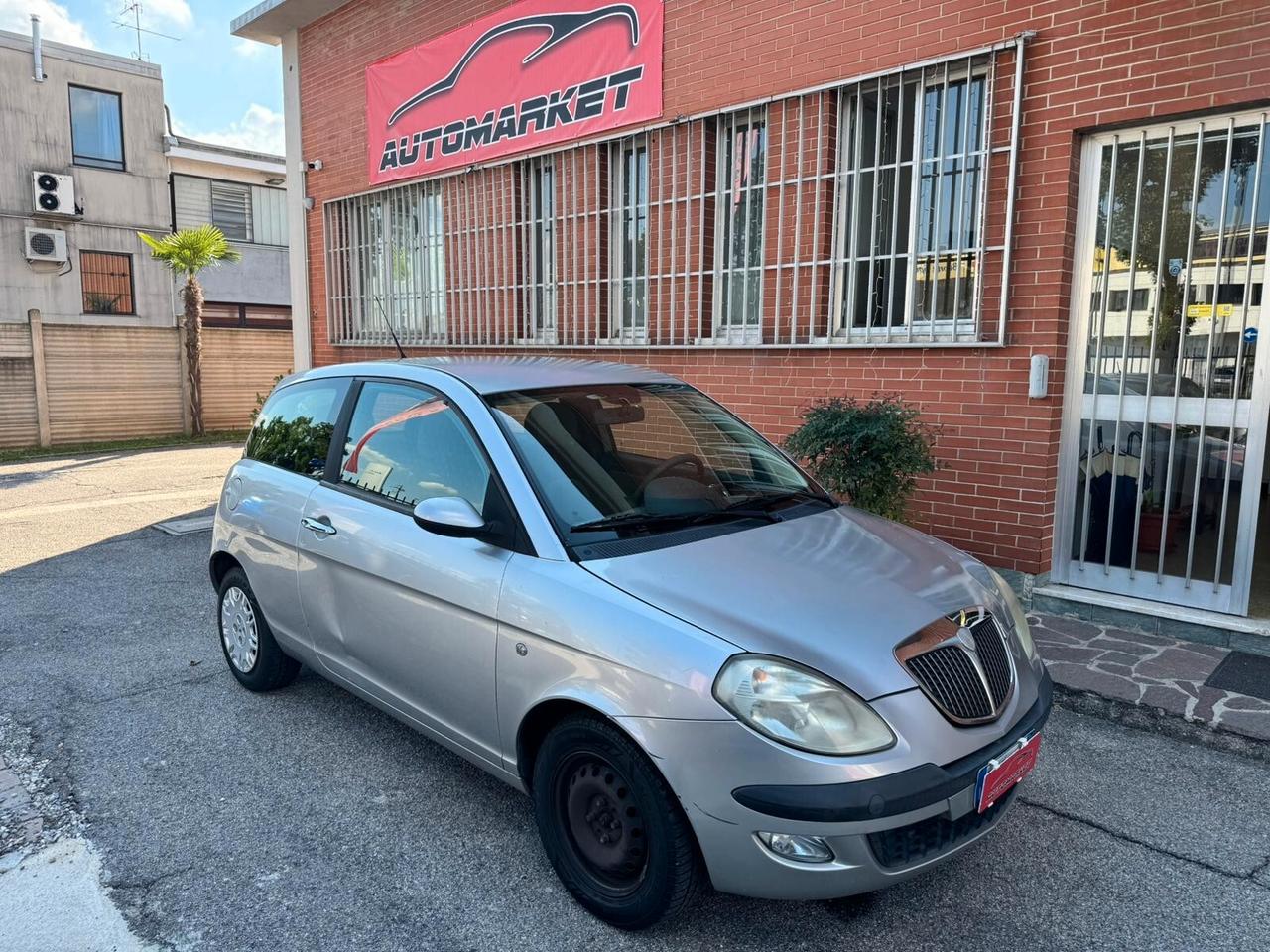 Lancia Ypsilon 1.2 Argento 60cv
