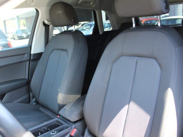 AUDI Q3 35 TFSI Business