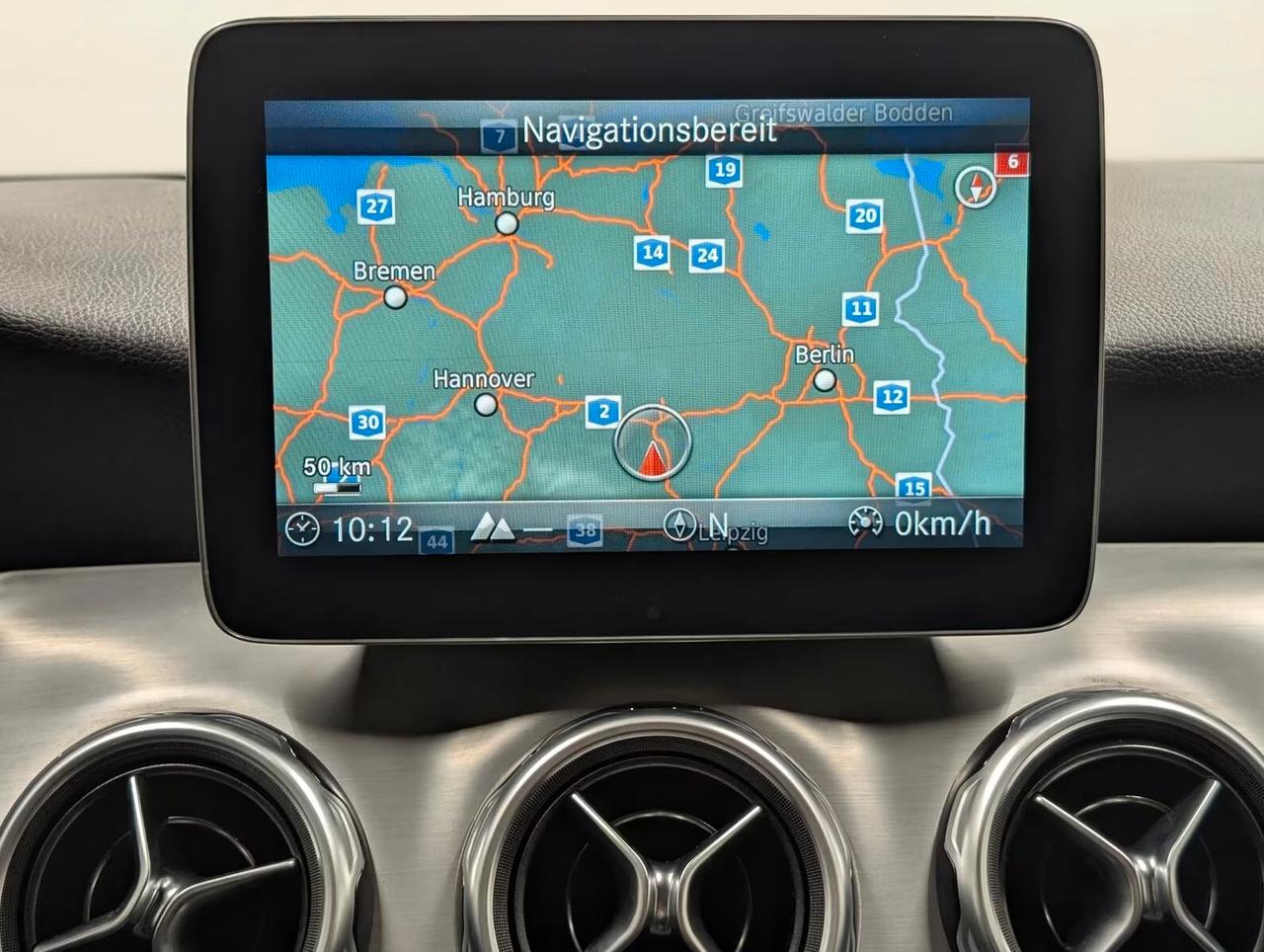 Mercedes-benz GLA 180 AMG line