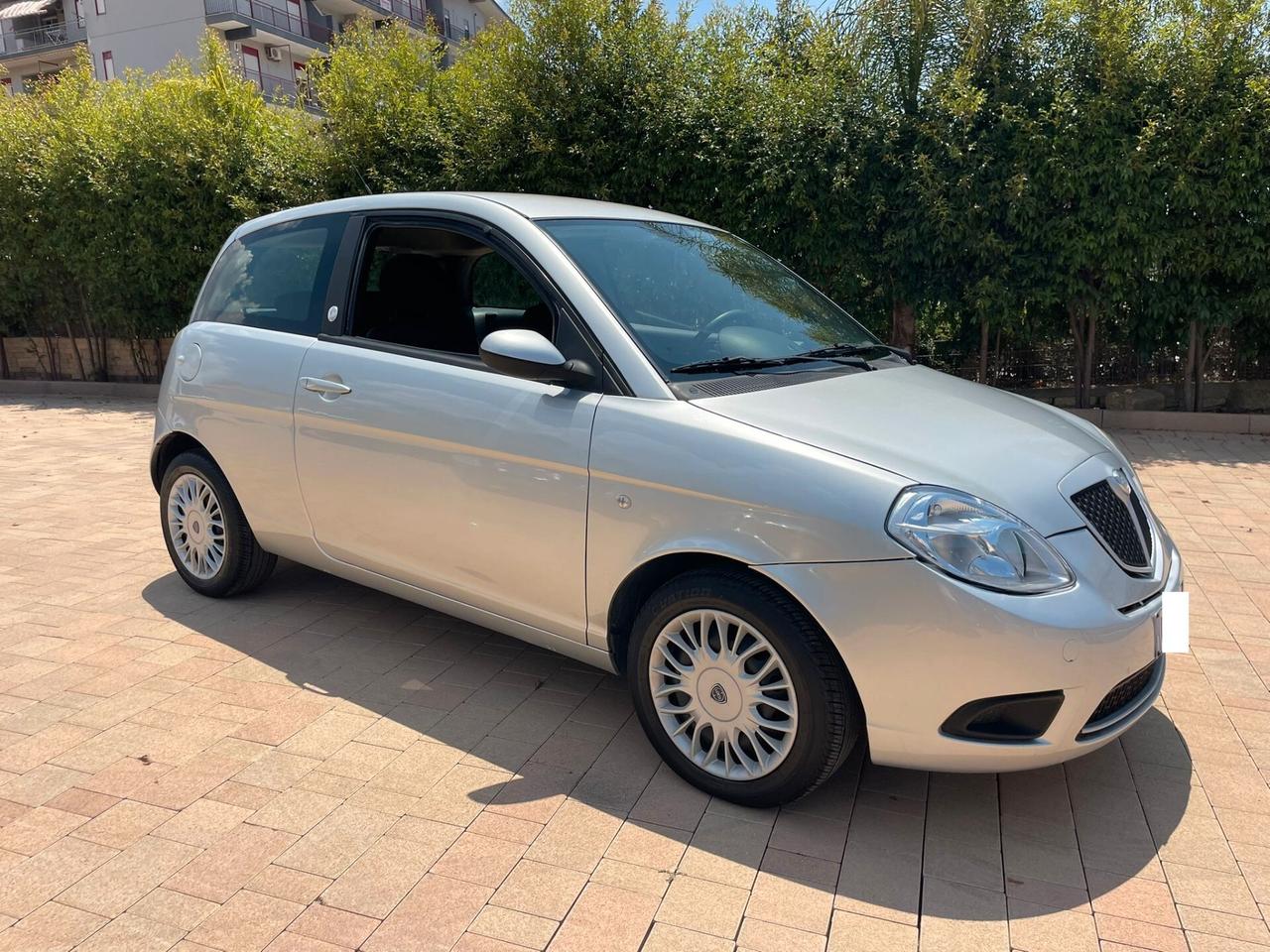Lancia Ypsilon "Finanziabile Senza Busta Paga"
