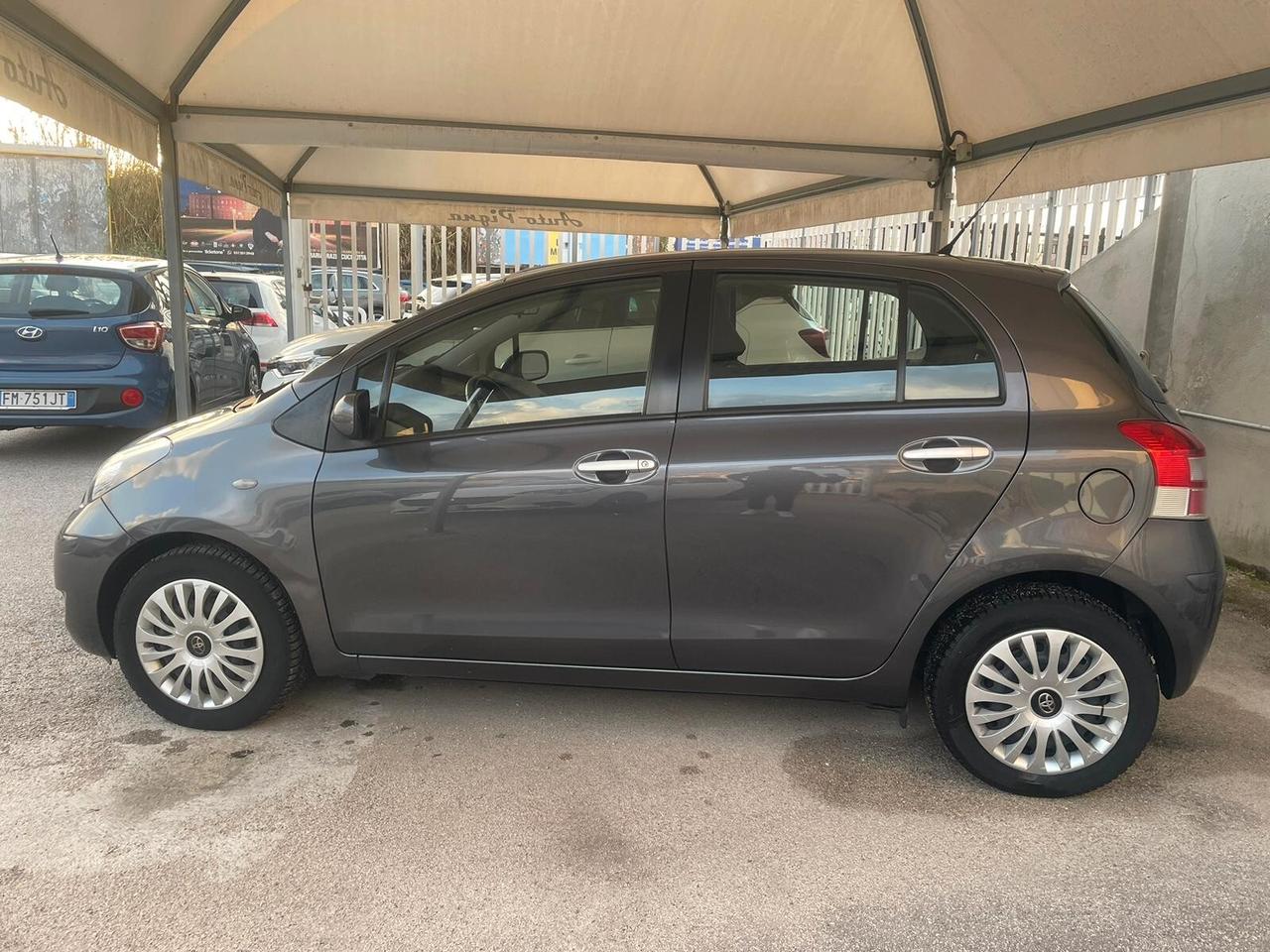 Toyota Yaris 1.3 5 porte Sol