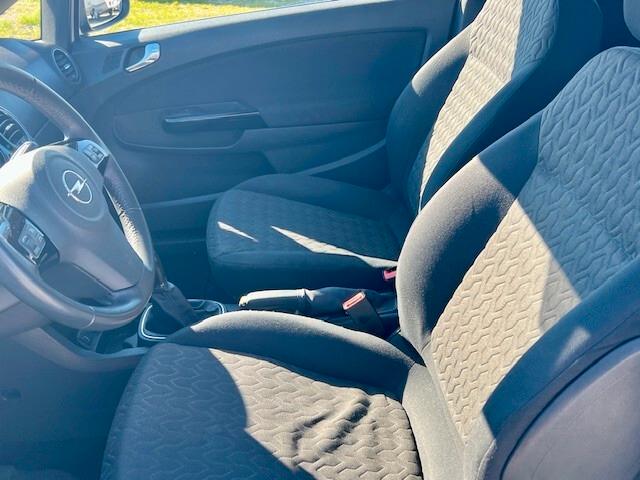 Opel Corsa 1.2 3 porte - 2013