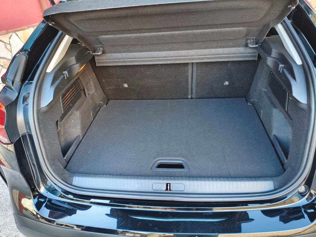 Citroen C4 BlueHDi 130 S&S EAT8 Shine