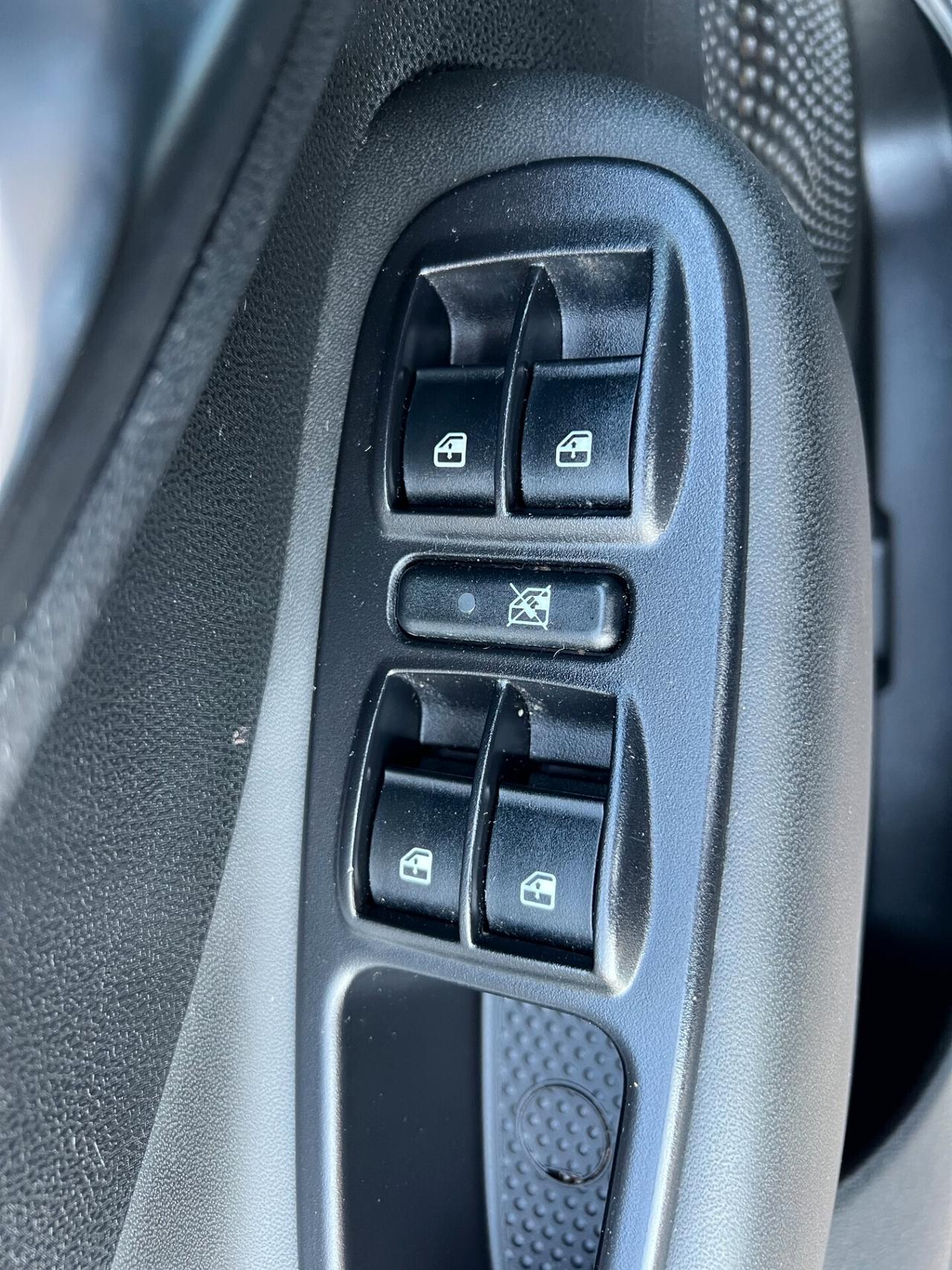 Fiat 500L 1.4 95 CV Cross