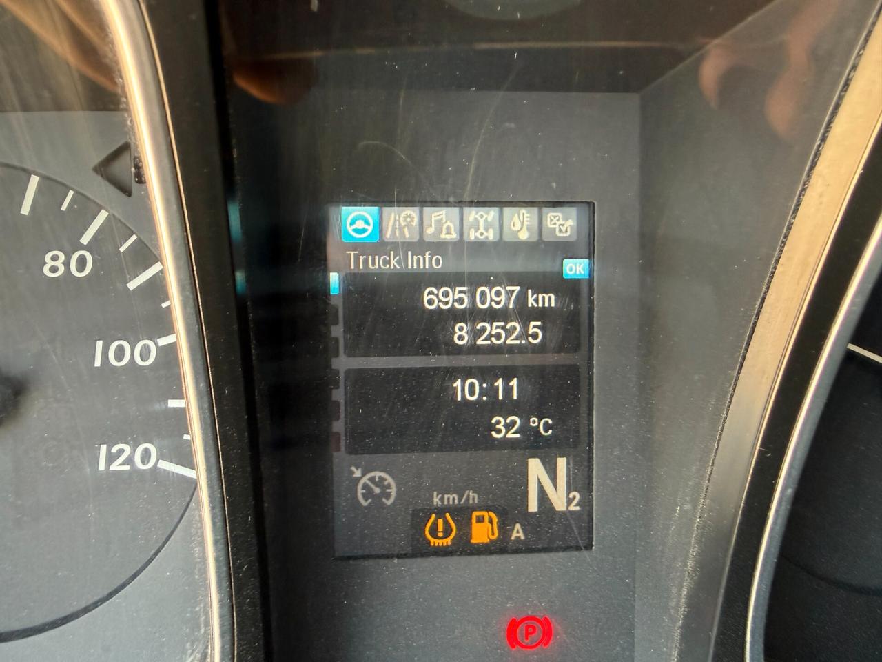 Mercedes Benz Actros 1845 Retarder Kipphydraulik ADR Euro6