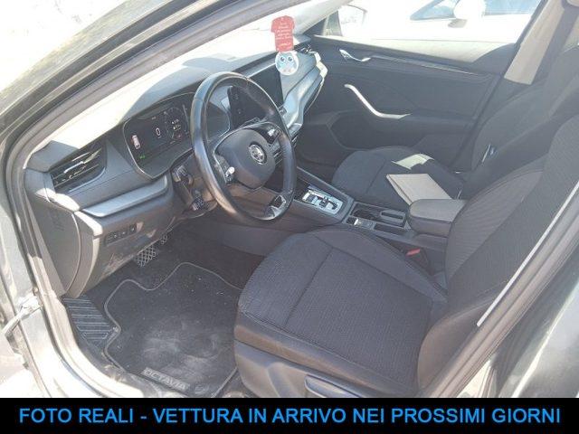 SKODA Octavia Wagon 1.5 G-TEC DSG Executive LED, Navi, Vetri osc
