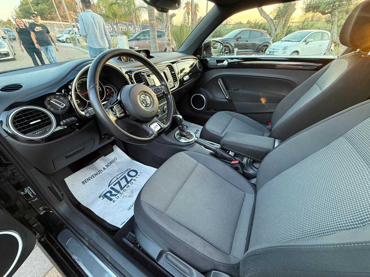 Volkswagen Maggiolino 1.6 TDI DSG R-ine Cup Tetto Navi Xenon