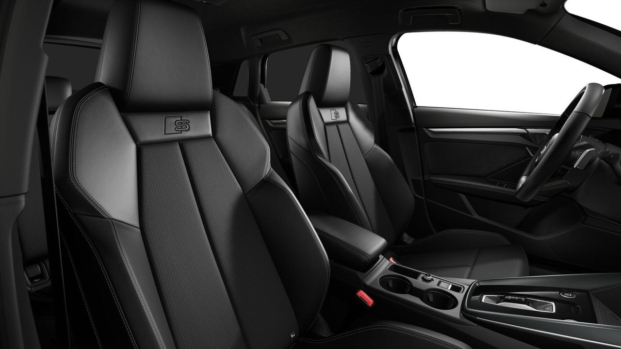 AUDI Audi A3 allstreet Identity Contrast TDI 110 kW S tronic