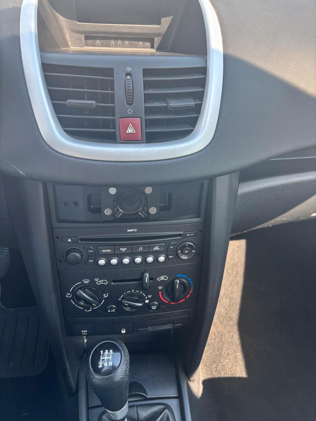 Peugeot 207 1.4 VTi 95CV SW XS Ciel