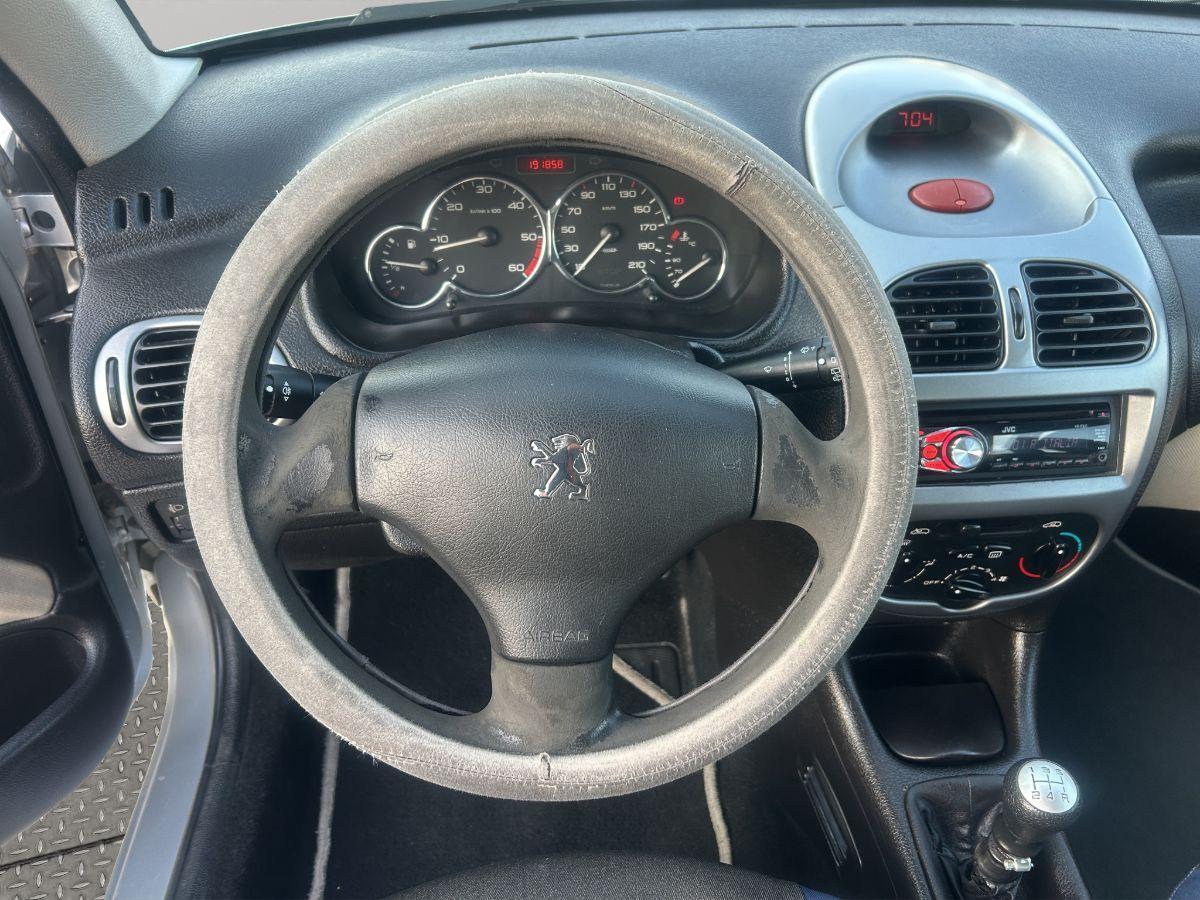PEUGEOT - 206 - 1.4 HDi 68CV 3p . XS