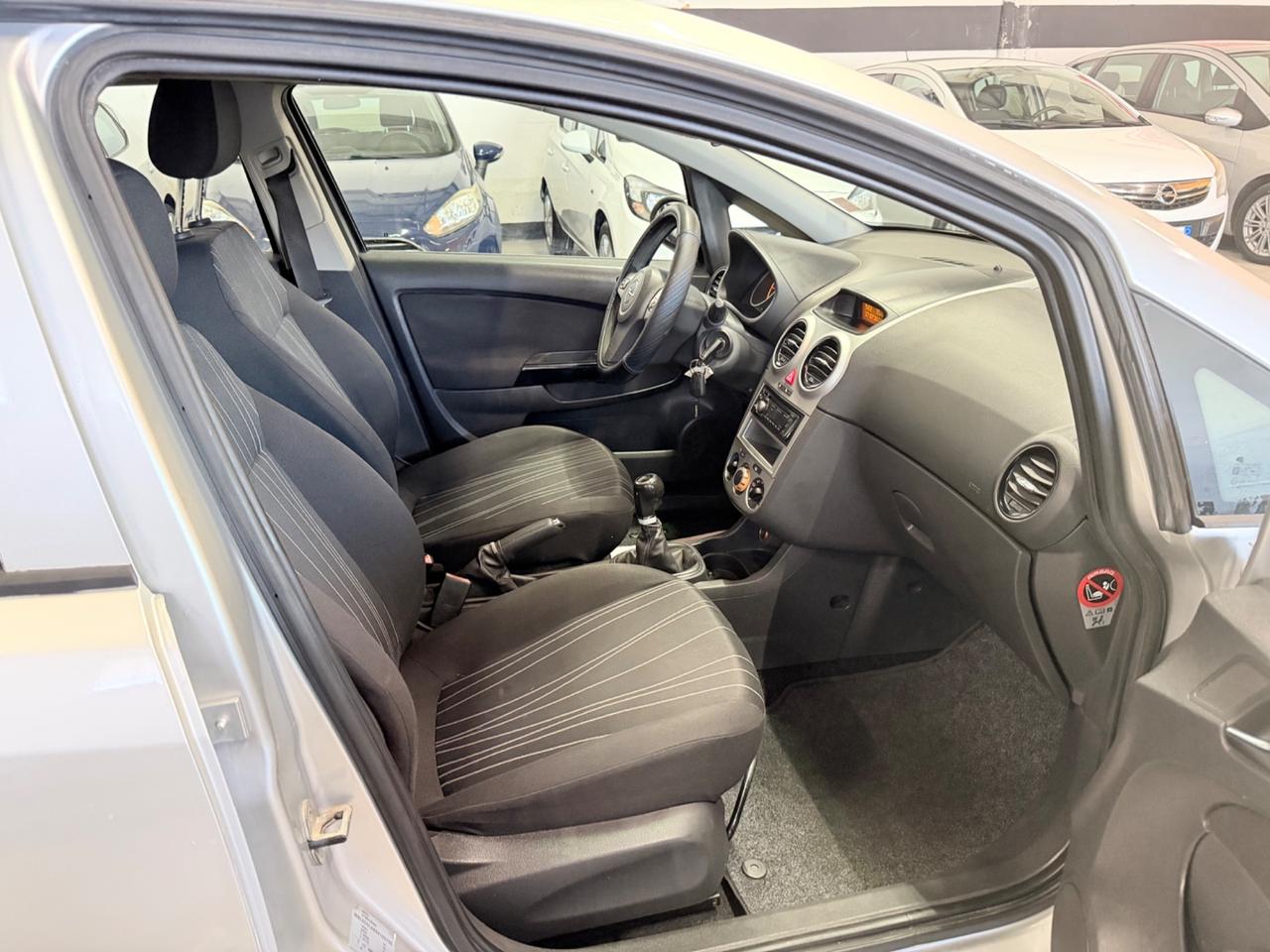 Opel Corsa 1.2 80CV 5 porte GPL-TECH Edition