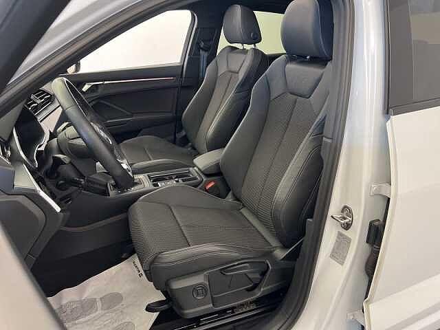 Audi Q3 SPB 35 TFSI S-tronic Identity Black