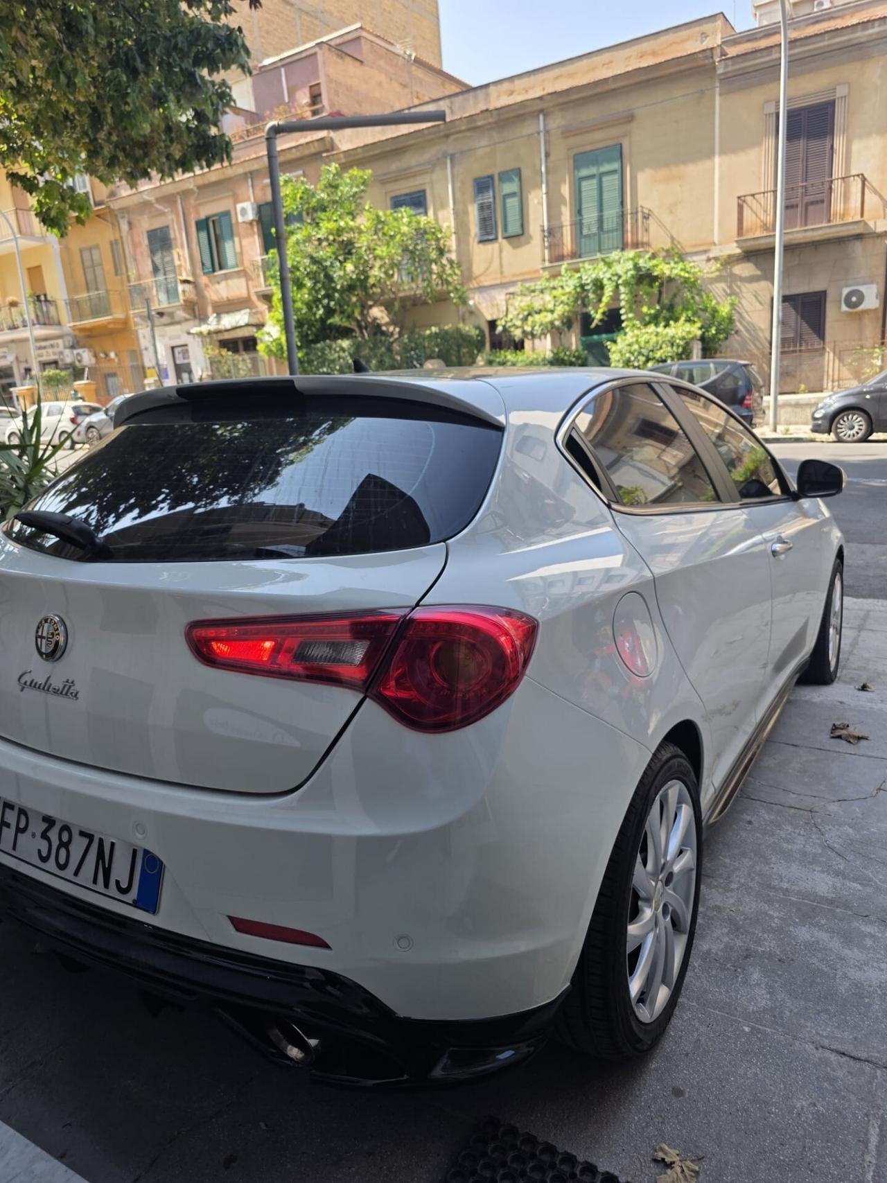 Alfa Romeo Giulietta 2.0 JTDm-2 170 CV Distinctive