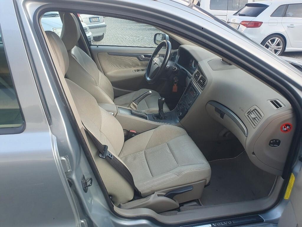 Volvo V70 2.4 D5 Sport AWD omologata 7 posti