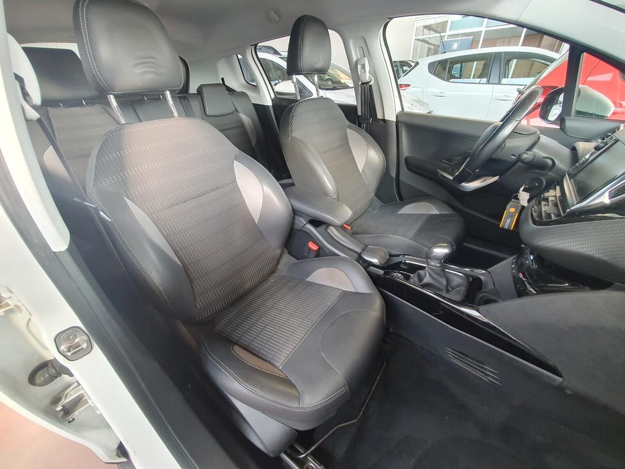 Peugeot 2008 PureTech Turbo 110 S&S Allure