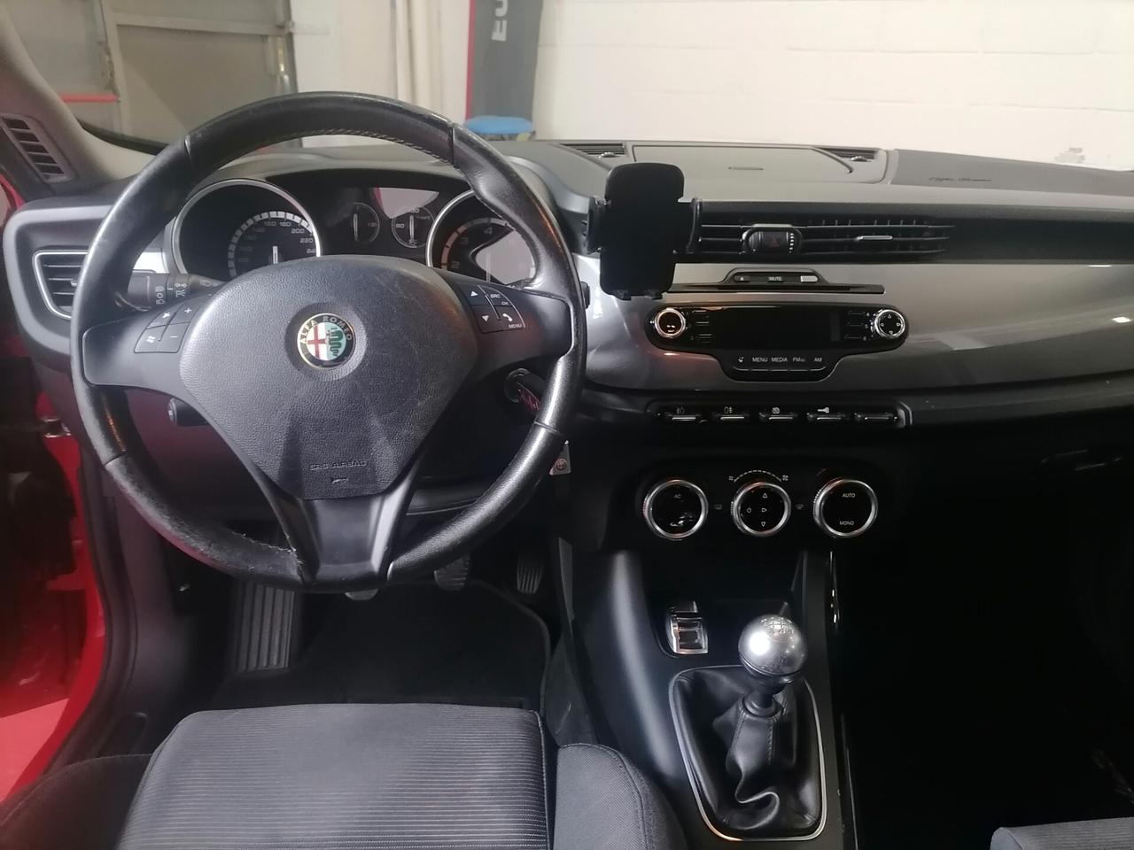 Alfa Romeo Giulietta 1.6 JTDm-2 105 CV Distinctive