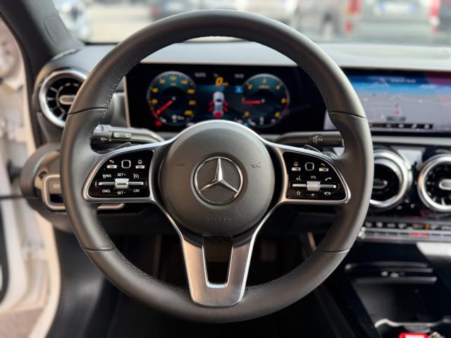 MERCEDES-BENZ A 180 d Automatic Sport (NESSUN VINCOLO)