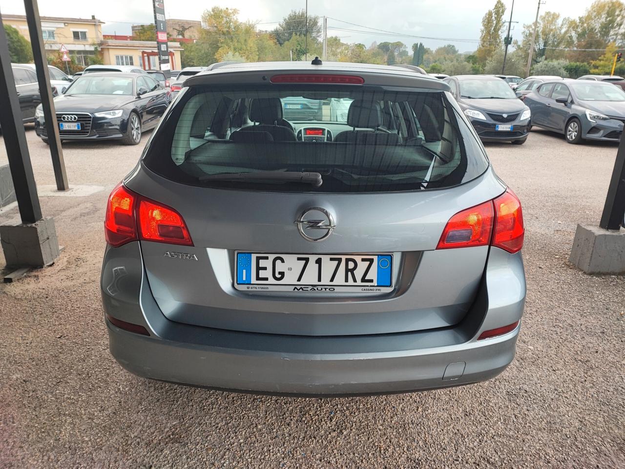 Opel Astra 1.6 115CV Sports Tourer Cosmo