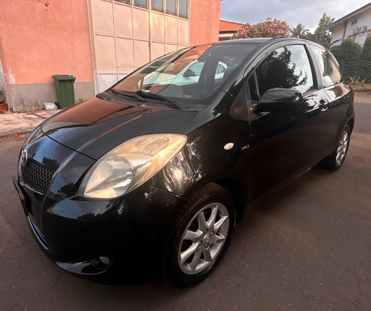 Toyota Yaris 1.4 D-4D 3 porte Sol