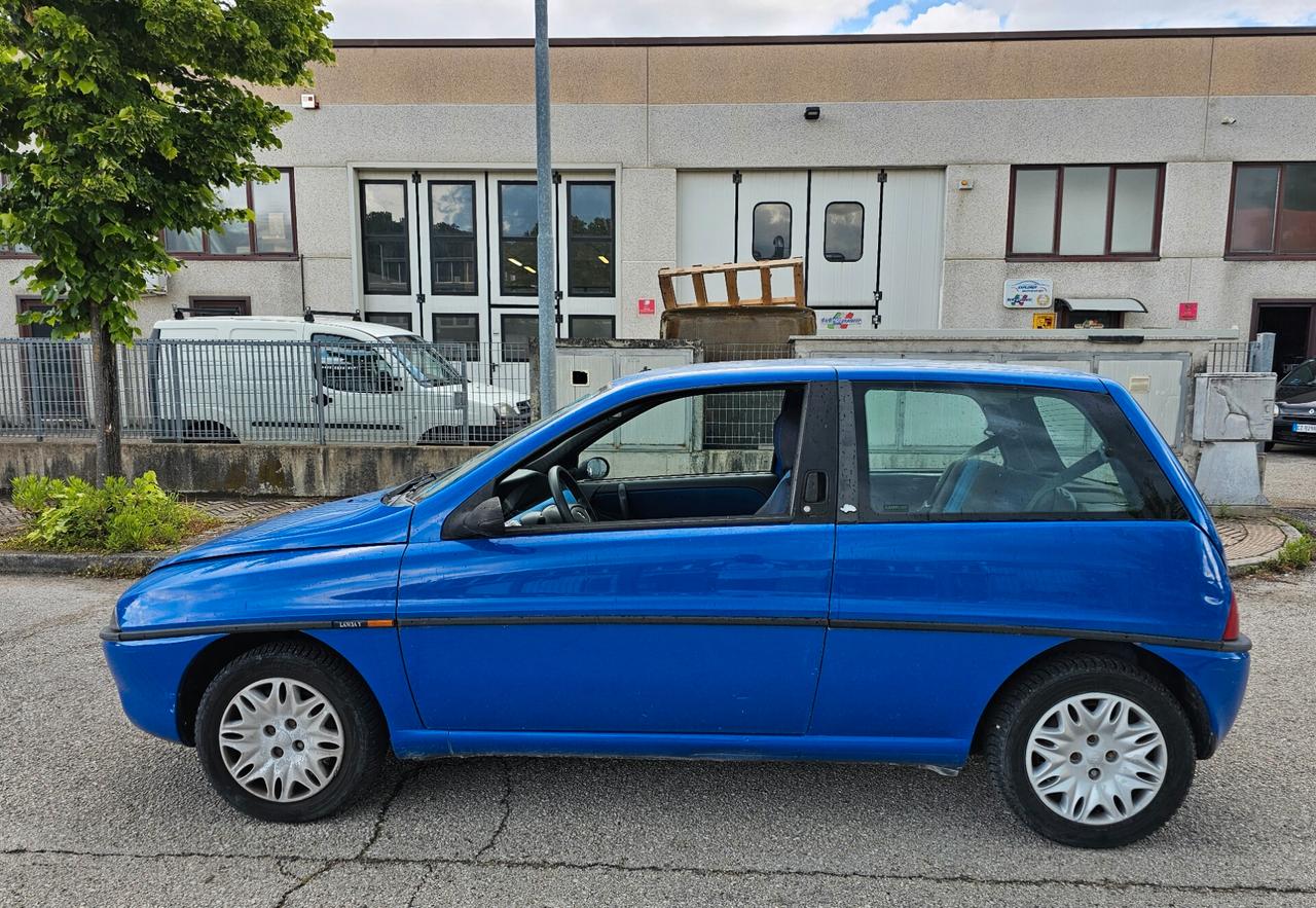 Lancia Y 1.2i cat Elefantino Blu