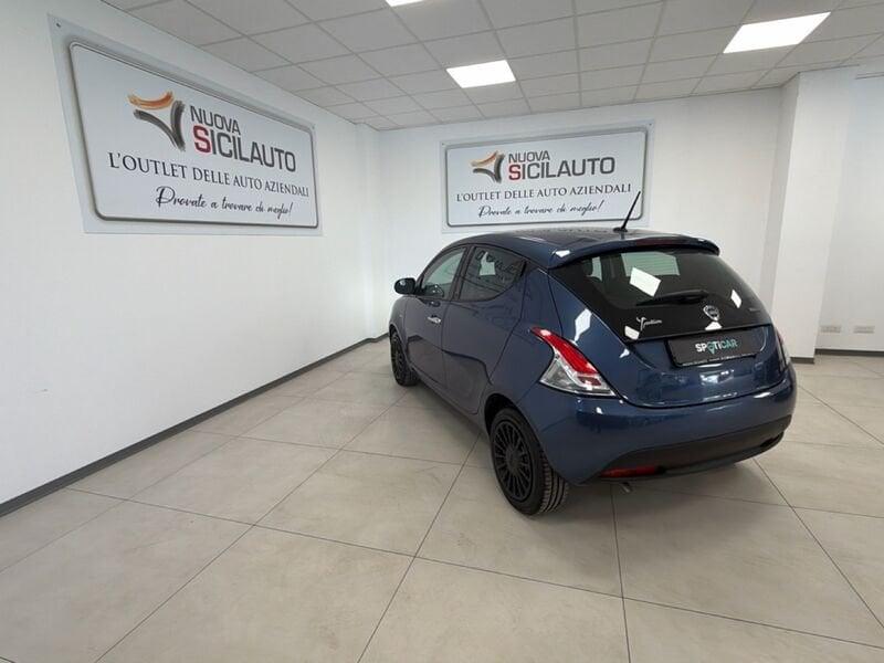 Lancia Ypsilon 1.0 FireFly 70cv S&S Hybrid SILVER