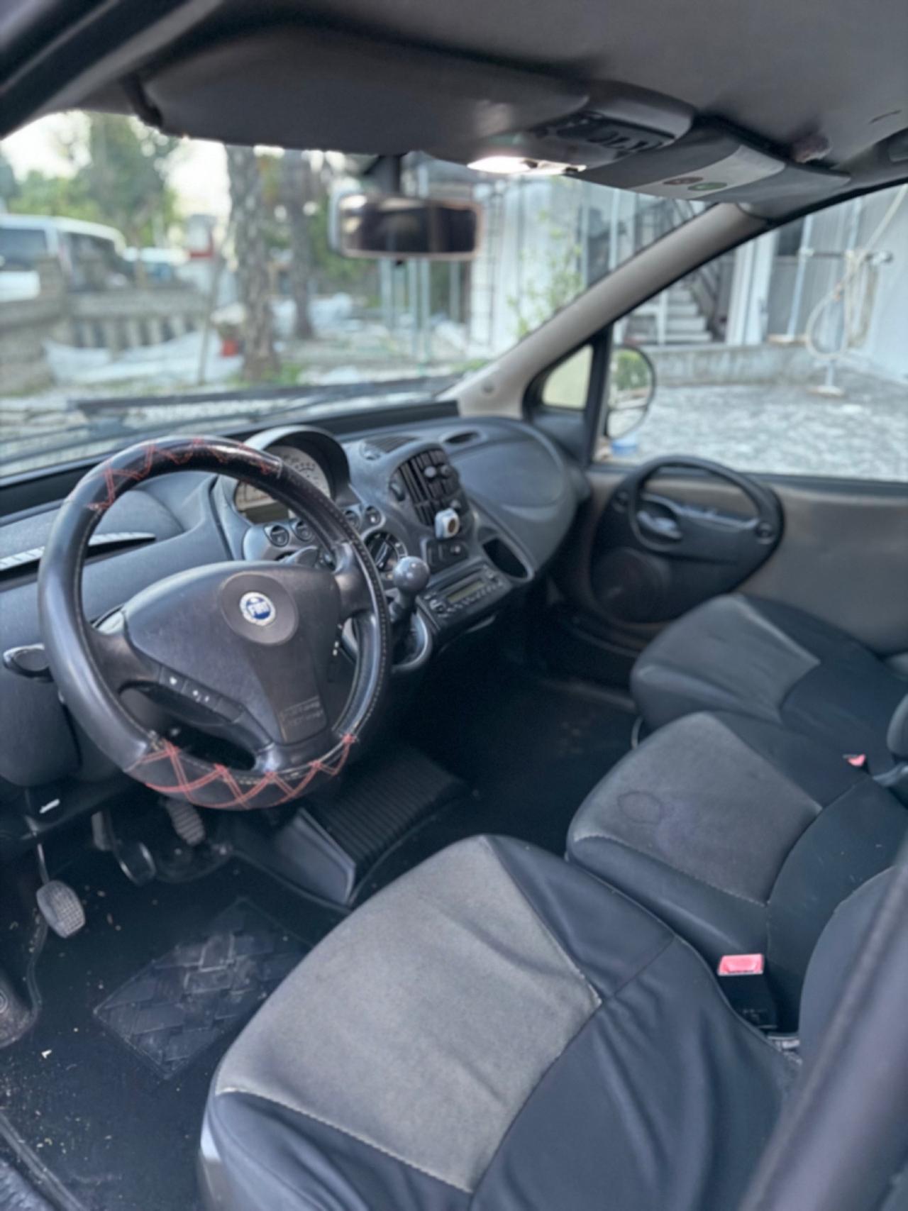 Fiat Multipla Benzina Metano Spaziosa Ed Economica Neopatentati