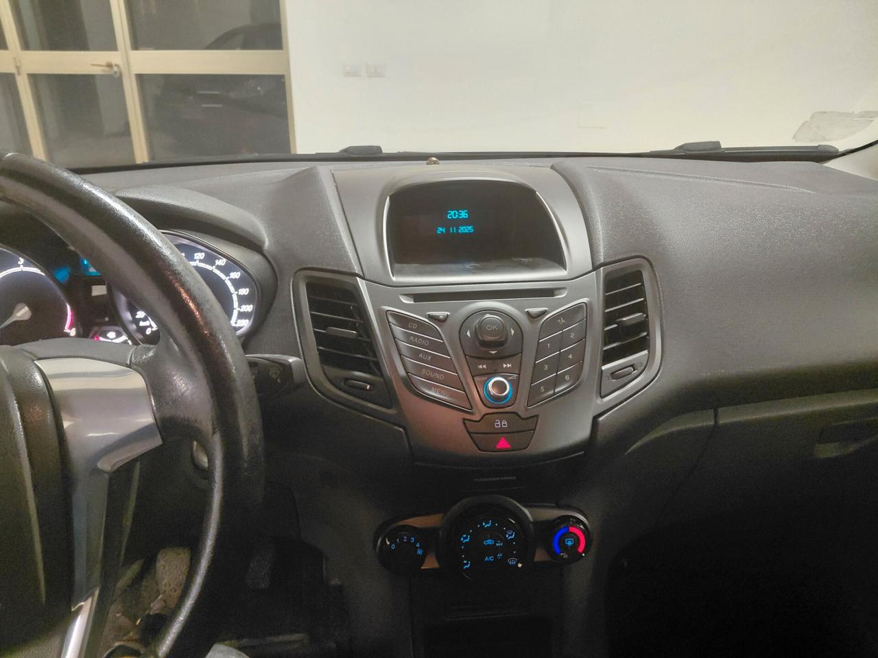 FORD FIESTA ANNO 2014 DS 1.5 ADATTA NEOPATENTATI KM 142 MILA