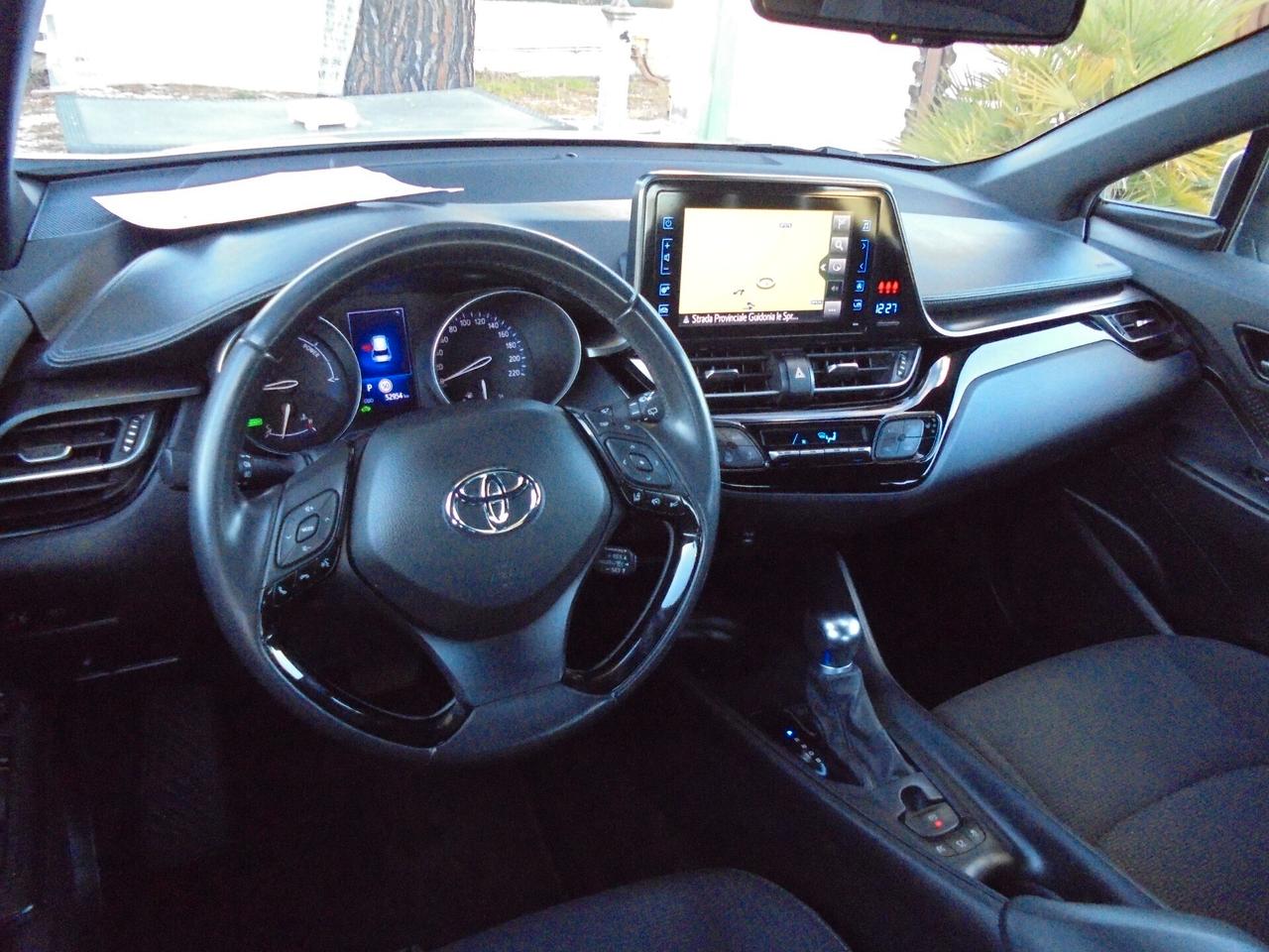 Toyota C-HR 1.8 Hybrid E-CVT Business