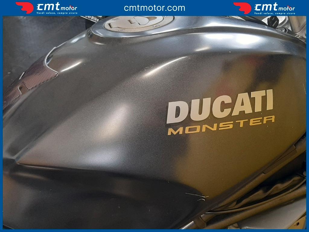 Ducati Monster 750 - 2000