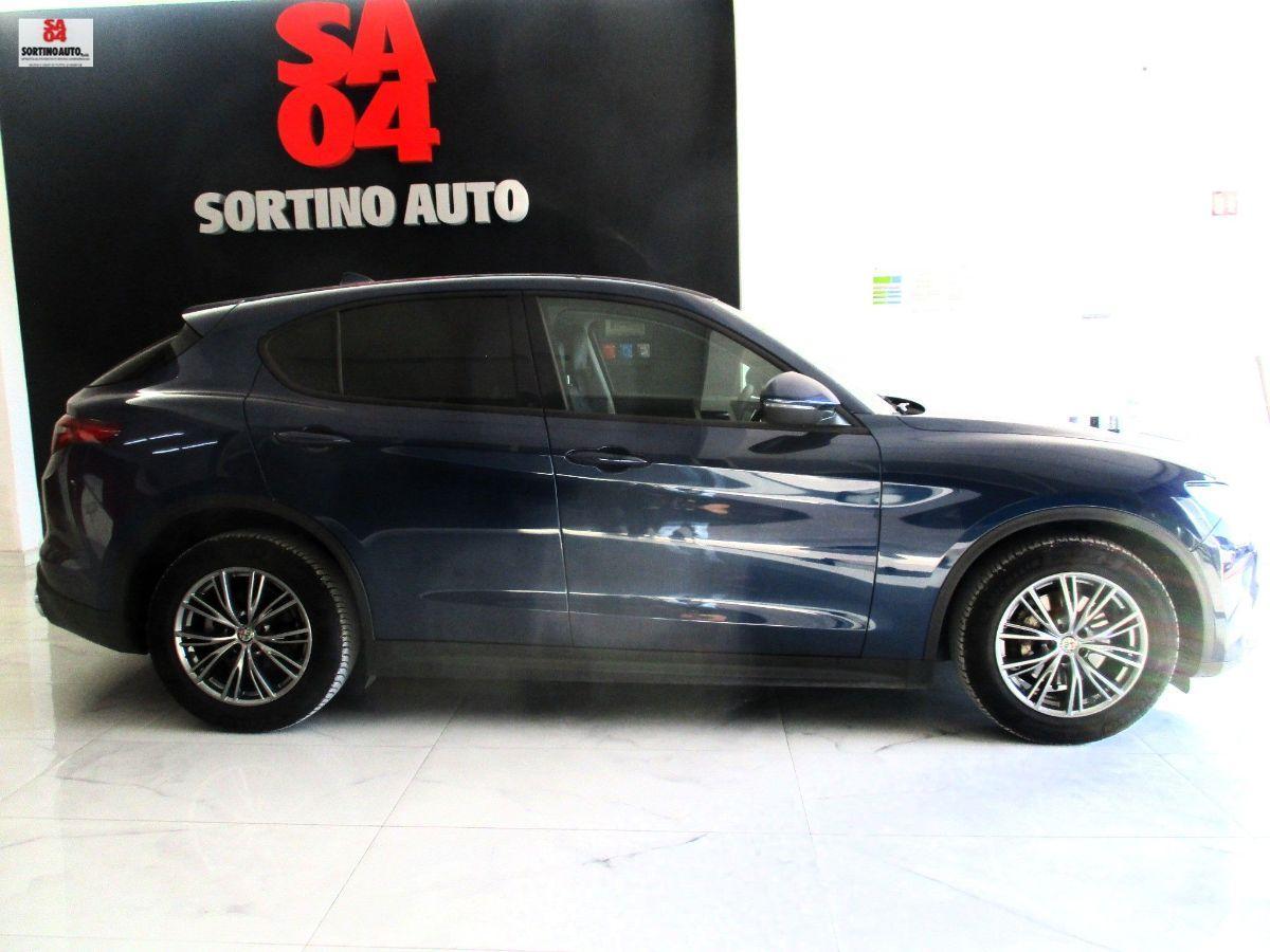 A.R.Stelvio 2.2 T.diesel 180CV AT8 RWD Exec.-2018 FULL