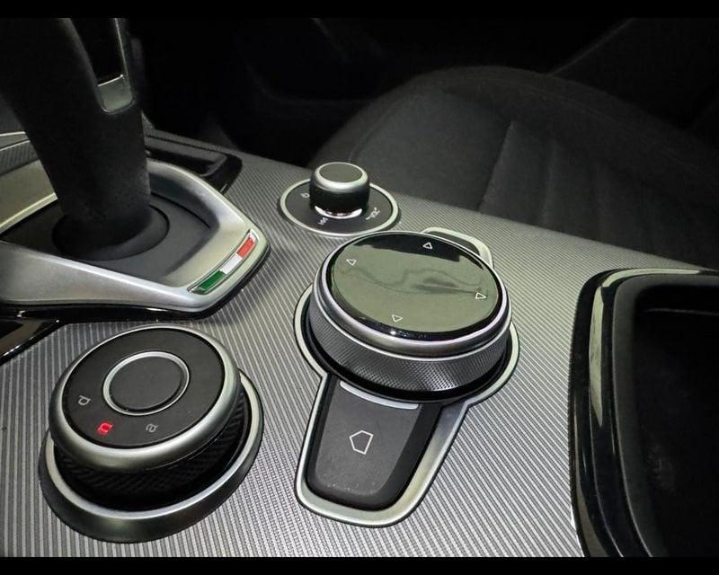 Alfa Romeo Stelvio 2.2 Turbodiesel 160 CV AT8 RWD Sprint