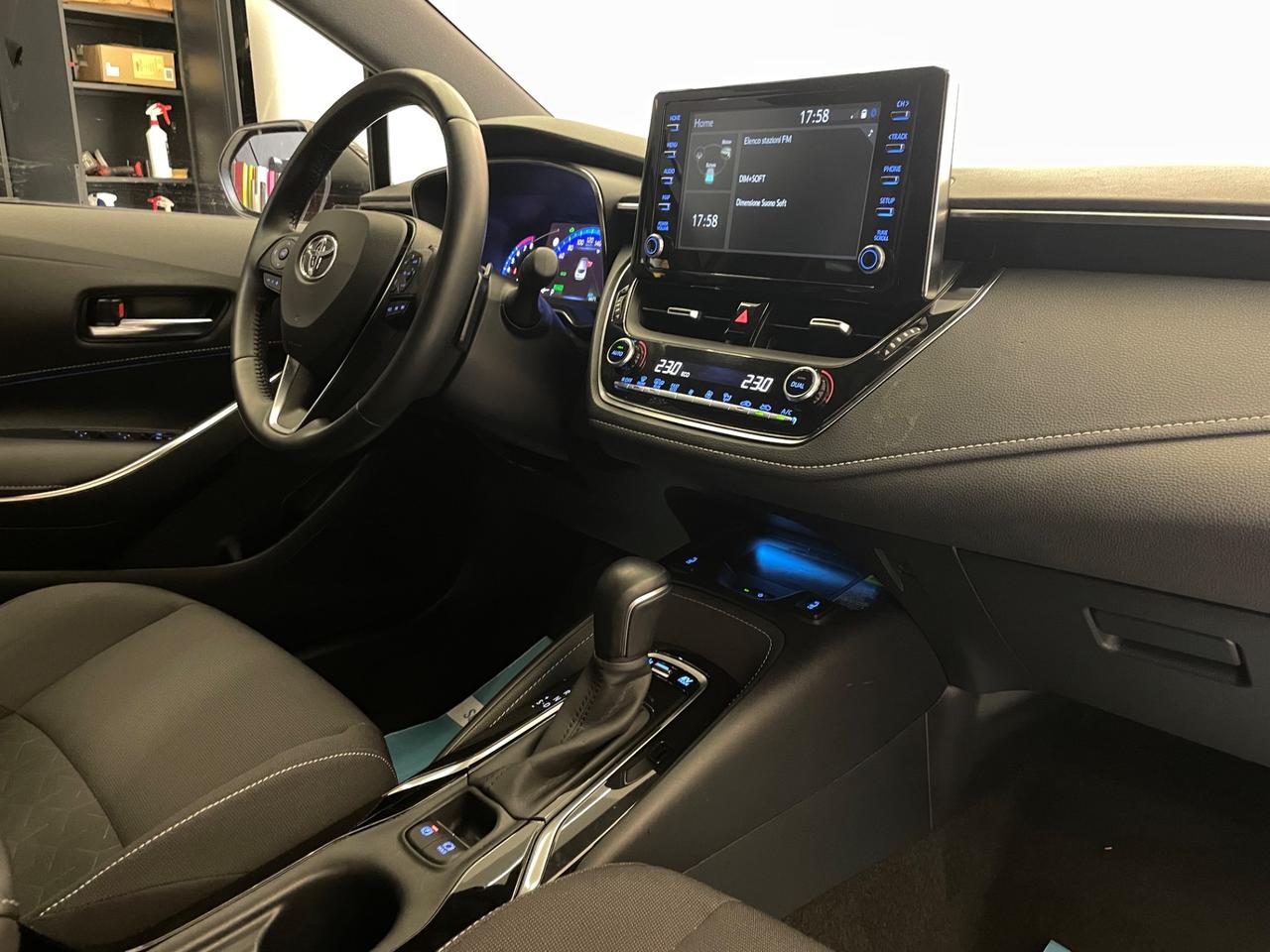 Toyota Corolla 2.0 Hybrid Style